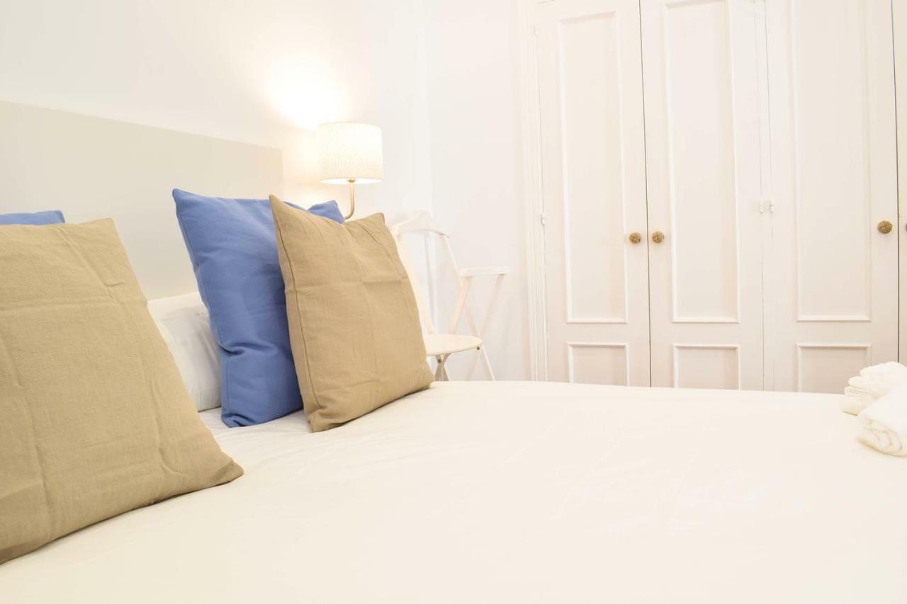 Lyrioshomes Malaga Cervantes Dış mekan fotoğraf
