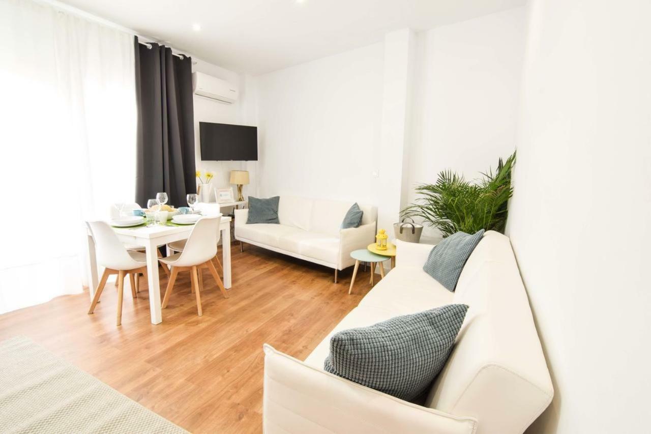 Lyrioshomes Malaga Cervantes Dış mekan fotoğraf