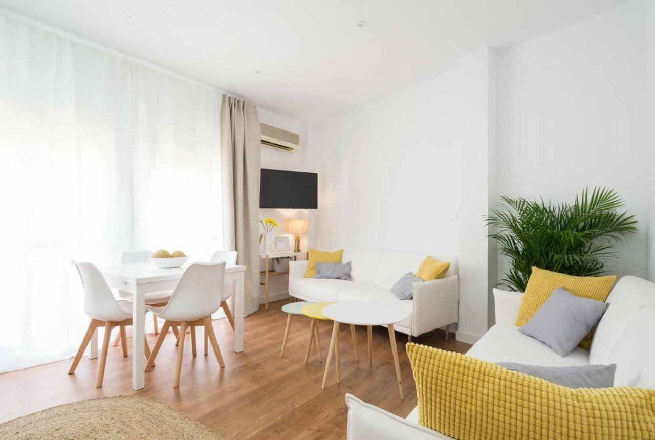 Lyrioshomes Malaga Cervantes Dış mekan fotoğraf