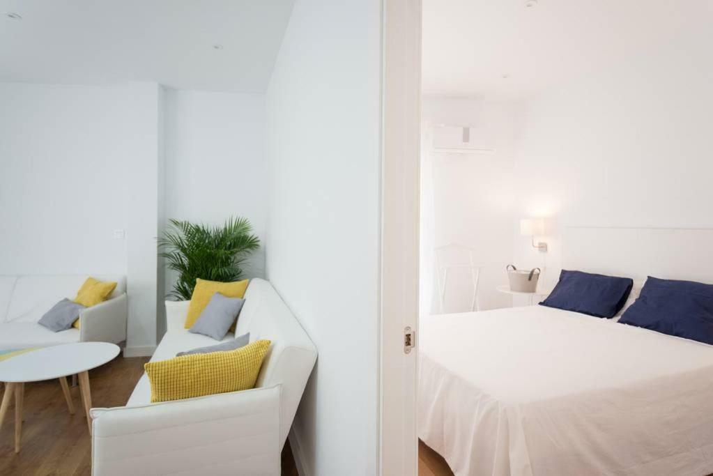 Lyrioshomes Malaga Cervantes Dış mekan fotoğraf