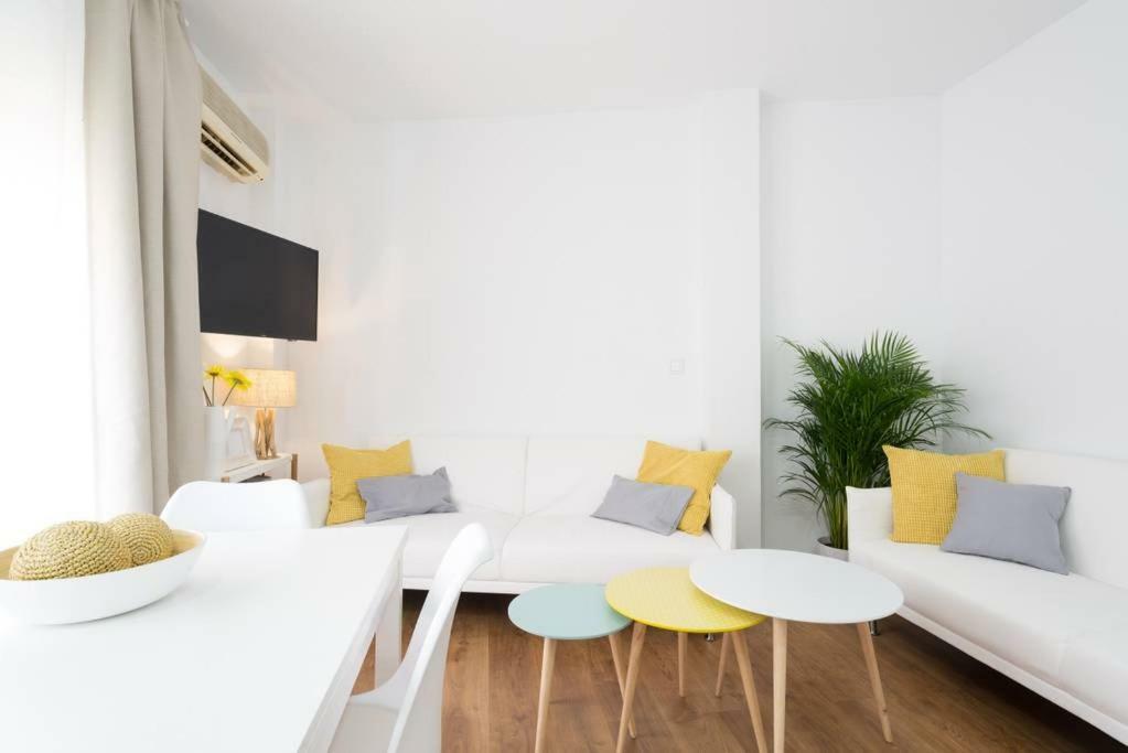 Lyrioshomes Malaga Cervantes Dış mekan fotoğraf